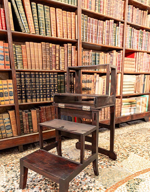 image of volunteer activities